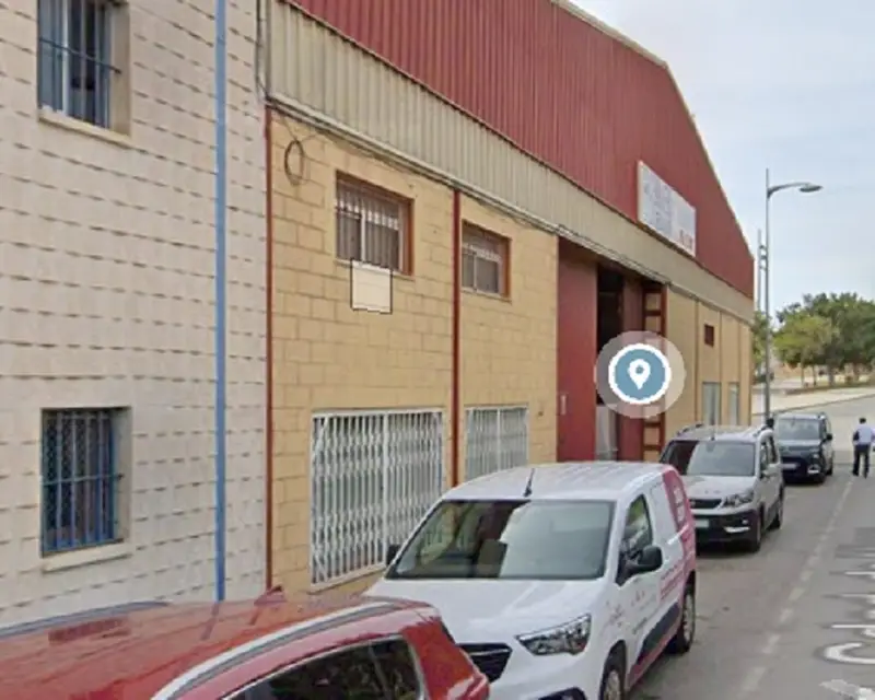 Local en Venta en Vícar 61m²