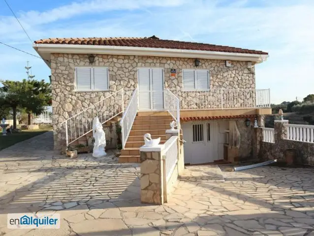 Villa en Alquiler en Costa