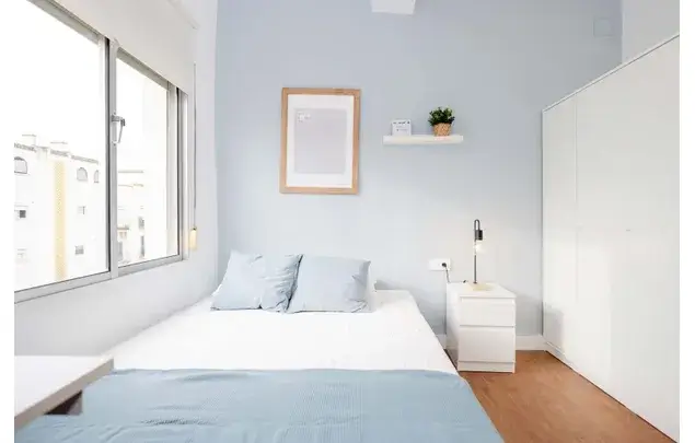 Habitaci
ón 101m
² Jerez Estancia Mediana