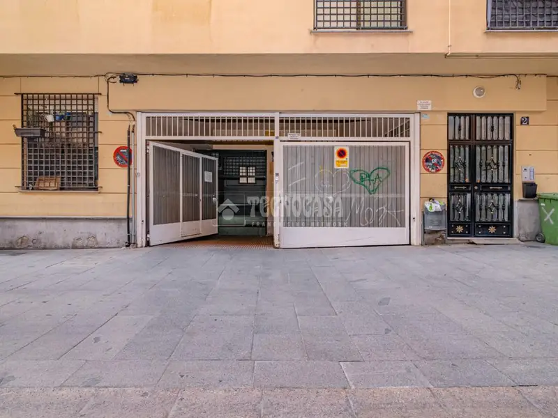 Plaza de Garaje en Venta Centro Cerca Plaza Gracia