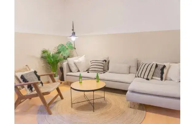Habitaciones en Alquiler en Piso Amueblado Barcelona