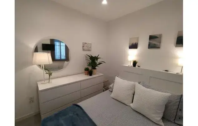 Estudio 30m² Madrid Amueblado Cerca Metro Mascotas