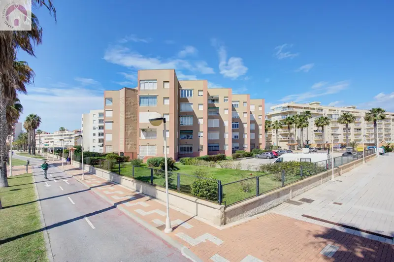 Venta Piso Vistas al Mar Motril 3 Dormitorios 2 Plazas Parking