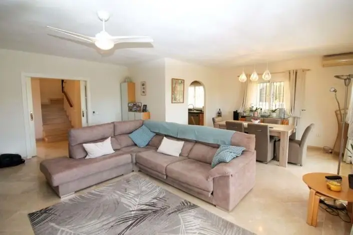 3 Bed Townhouse for sale