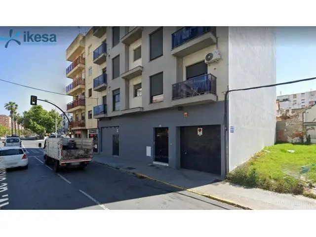 Atico 81m2 Avda Cristobal Colon 3 Dorm 2 Baños