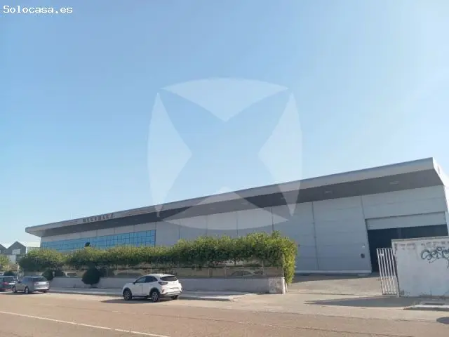Nave Industrial 3270m2 en Venta - Polígono El Nevero