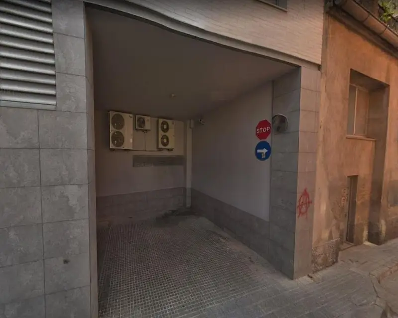 Garaje en Venta en Manresa 25m²