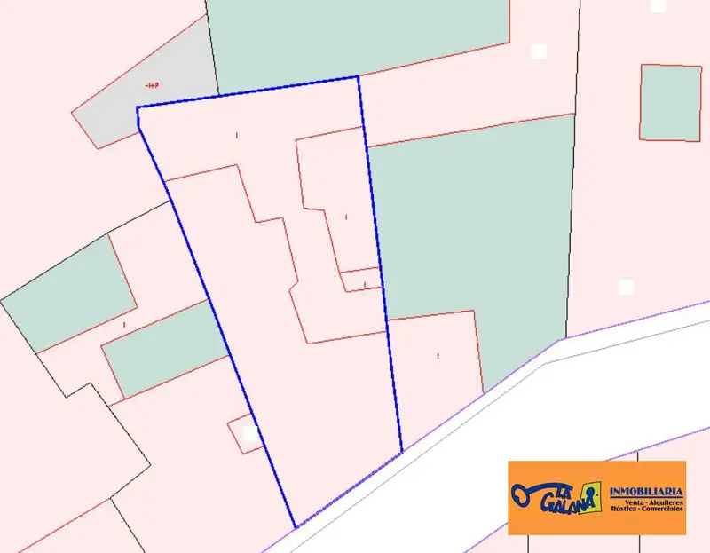 Venta Solar Centro Valdepeñas 278m2