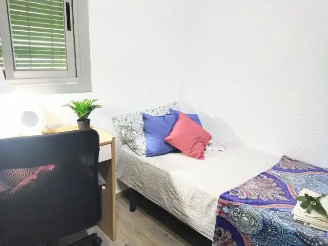 Habitacion Alquiler Burjassot Cerca Universidad Catolica
