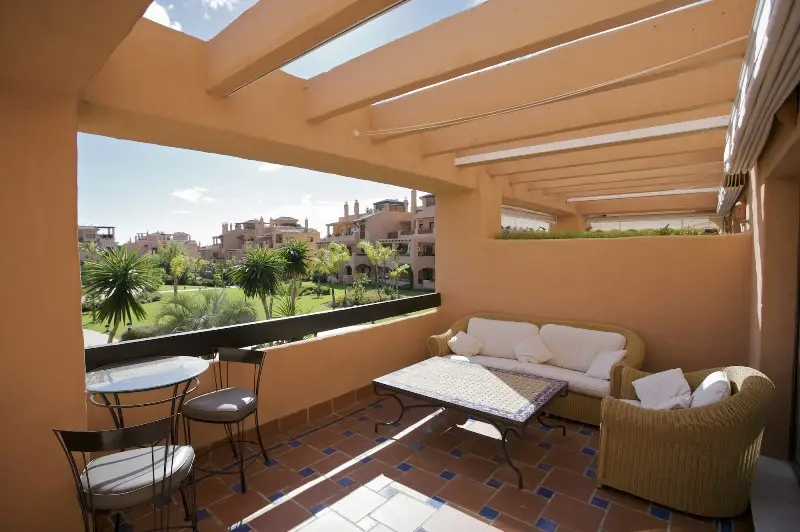 Apartamento 3 Dormitorios Alquiler Estepona