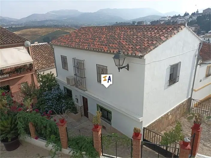Casa en Ronda 3 Dormitorios con Terraza y Vistas