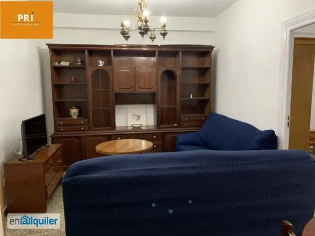 Piso 4 dormitorios junto Facultad Ciencias