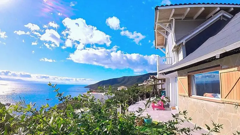 Casa en Algeciras con Piscina y Terraza