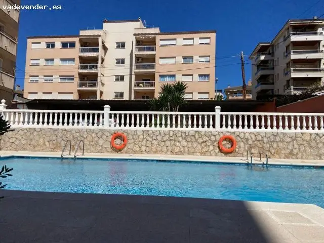 Piso Esquinero con Ascensor Piscina y Parking Cunit