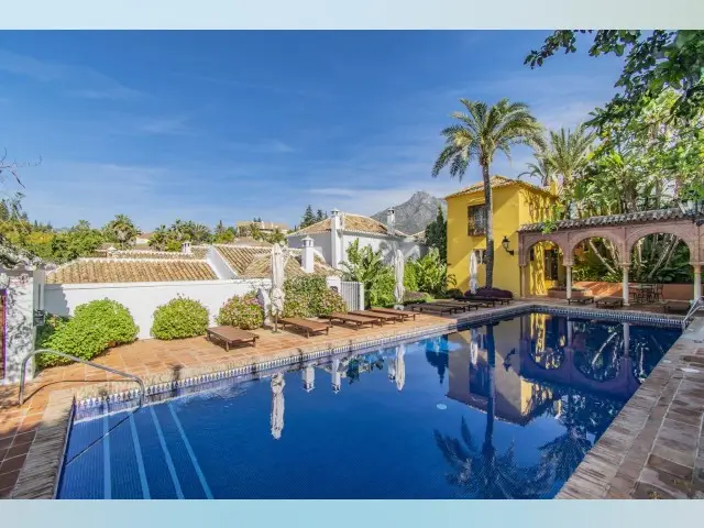 Adosado 4 Dormitorios Milla de Oro Marbella