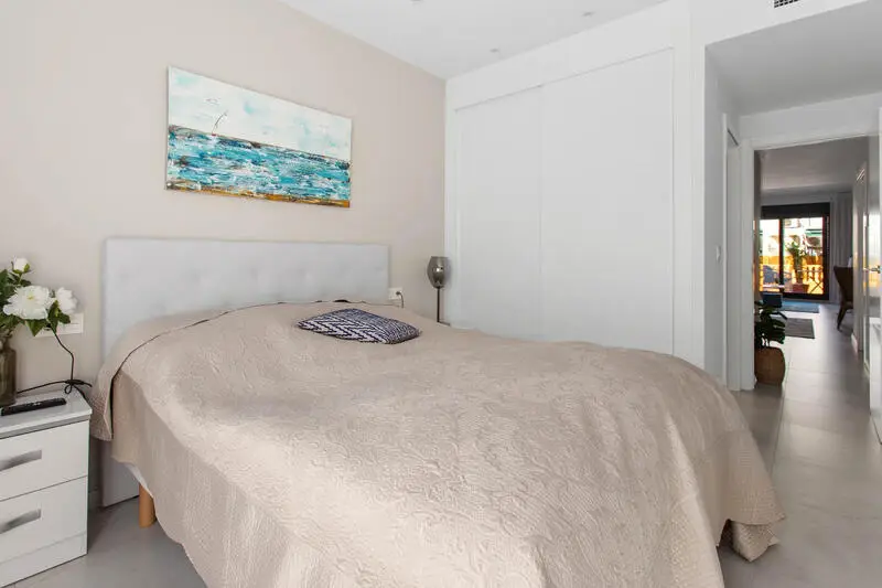 Atico Moderno con Solarium Privado en Torrevieja