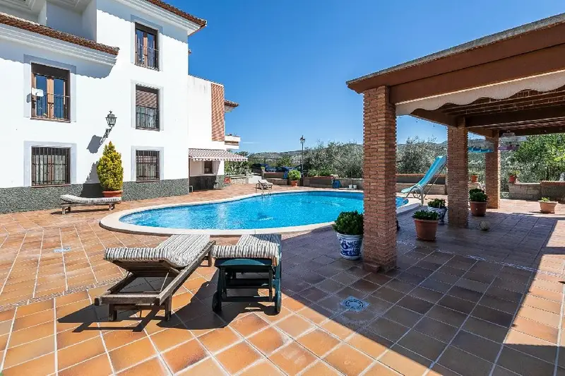 Venta Casa 5 Habitaciones Montefrio 600m2 8500m2 Parcela Piscina
