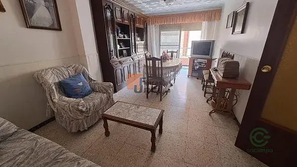 Casa en Aguilas con Cochera Privada y Terraza
