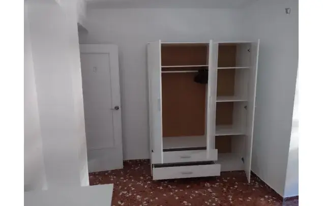 Alquiler Habitacion Piso Compartido Alicante 5 Dormitorios