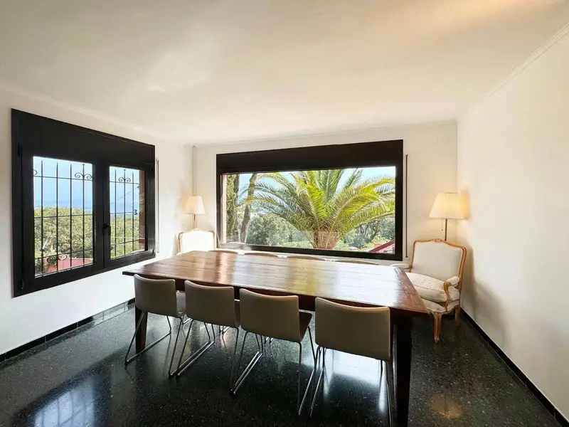 Chalet en Begur con Vistas al Mar y Jardin