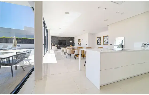Villa de Lujo en Nueva Andalucía 6 Dormitorios 671m2