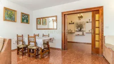 Casa Rural con Piscina en Cenes de la Vega Gran Inversión