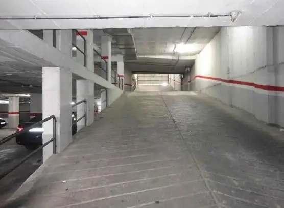 Garaje en Venta Girona Sta Eugenia 6m2 con Ascensor
