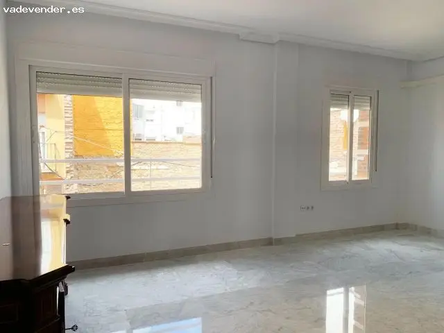 Alquiler Vivienda Reformada 124m2 4 habitaciones 2 baños Los Sevillanos