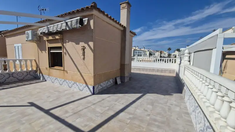 Adosado 3 Dormitorios Torrevieja Cerca Playa Piscina