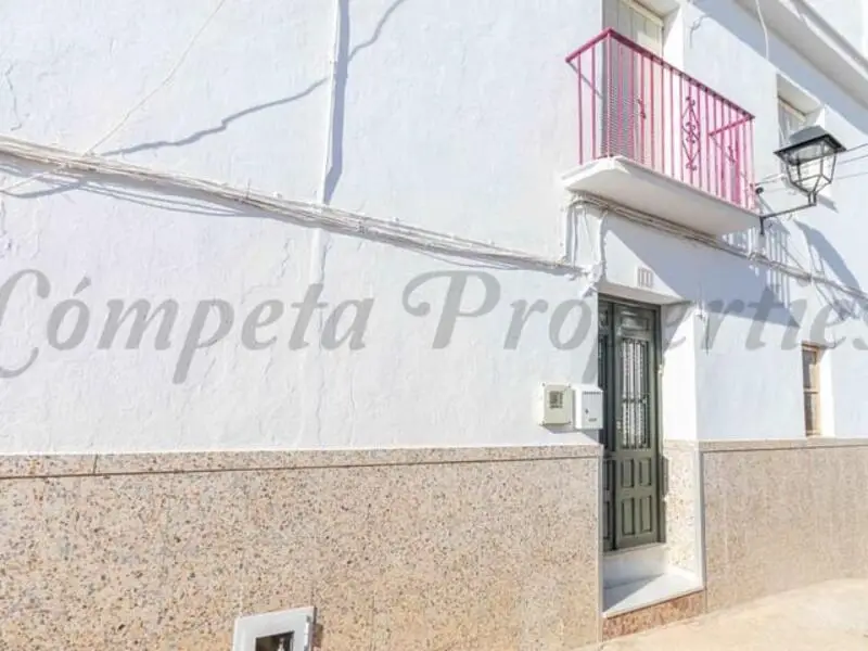Casa Adosada en Cómpeta con Vistas al Mar