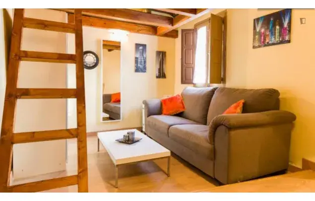 Estudio en Granada Albayzin Junto Huerto Carlos Alquiler 3 24 Meses
