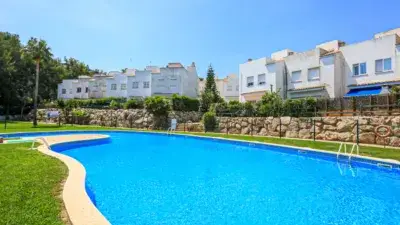 Casa adosada en venta en Carrer del Fonoll