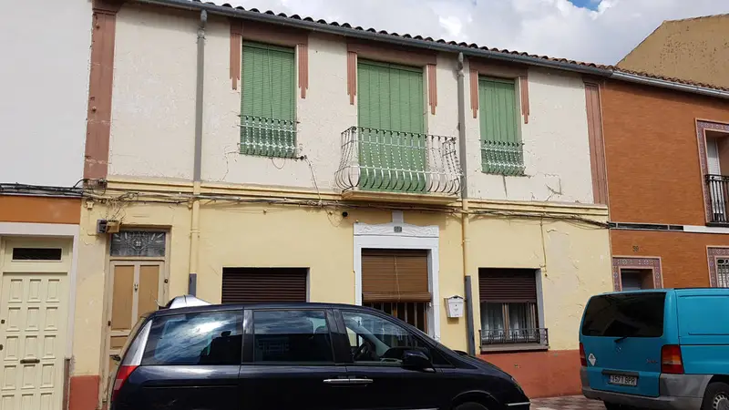 Venta Piso Almansa 168m2 Planta Baja Ref 2412