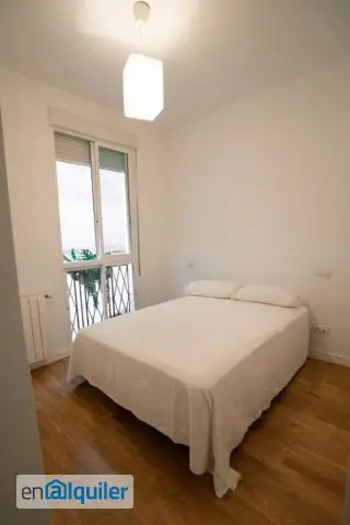 Piso en Chamberí con todo incluido: 3 habitaciones, terraza y servicios