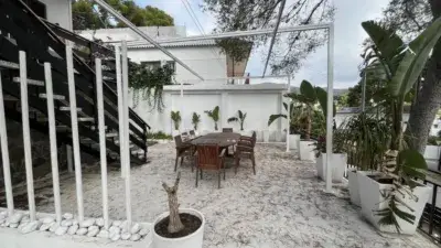 Chalet en Alquiler Castelldefels 151m2 2 Dormitorios Buhardilla