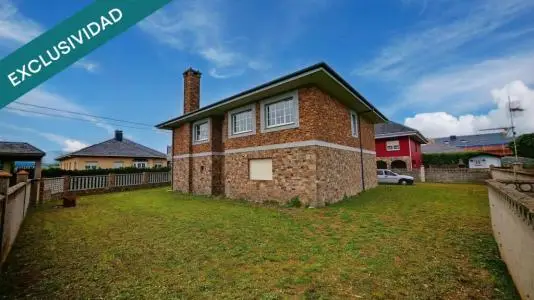 Casa en venta en Asturias con espacio y vistas al mar