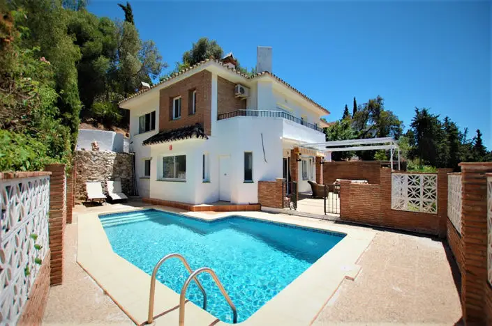 Villa de Lujo 4 Dormitorios Campo Mijas