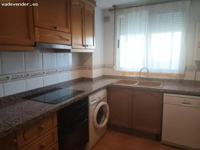 Piso en Ontinyent con 3 habitaciones, 2 baños, balcón y trastero