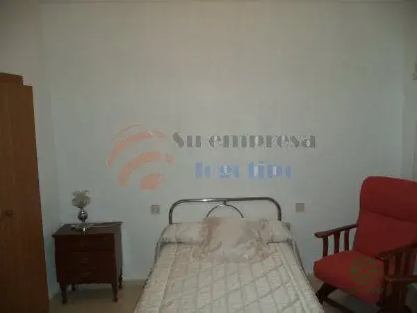 Casa Peque
̃a en Badajoz Ideal Parejas o Persona