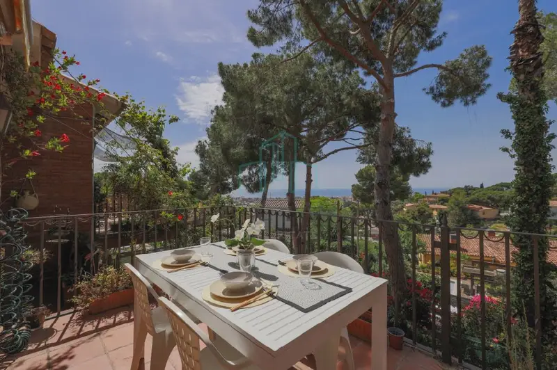 Venta Adosado con jardin en Cabrils - Ref: 1216923