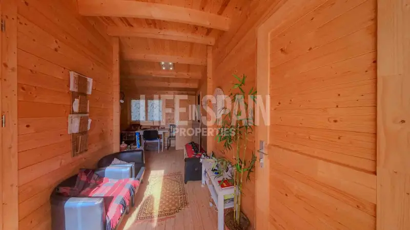 Finca Rustica con Dos Casas cerca de Tortosa