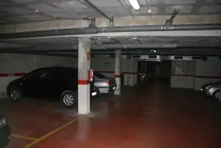 Garaje en Venta Cardedeu 24m2 con Ascensor