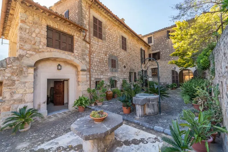 Chalet en venta Fornalutx Mallorca Casa señorial siglo XVI
