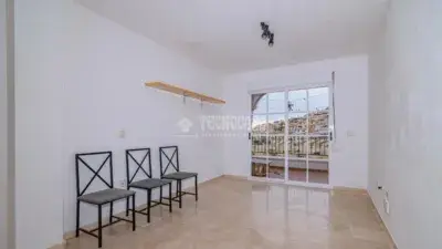 Piso en Venta Cenes de la Vega 3 Dormitorios Garaje Piscina