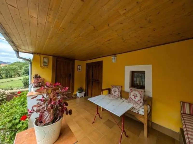 Chalet con Fincas en Villamar de Abajo Asturias