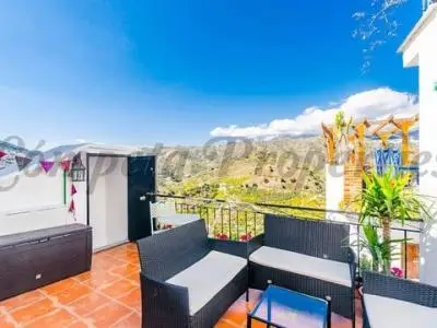 Casa Rural Sayalonga 4 Dormitorios 2 Baños