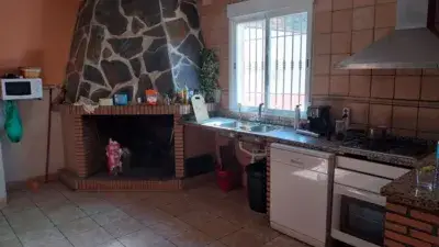 Casa de Campo en Cabra con Piscina y Vistas a la Montaña