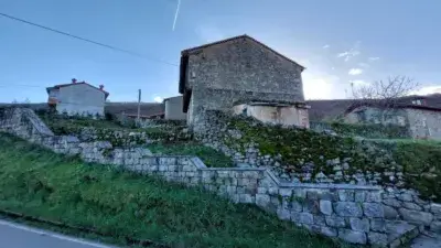 Casa en Venta en Arenas de Iguña  Ideal para Reformar