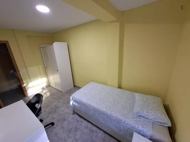 Habitacion Individual Acogedora en Entrevías Madrid