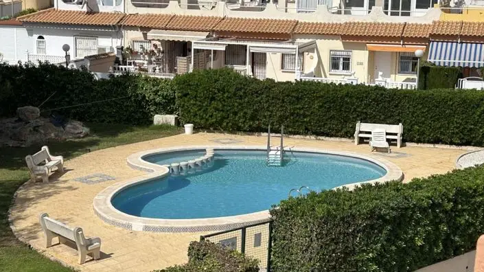 Adosado 2 Dormitorios Costa Blanca Reformado Cerca de Golf